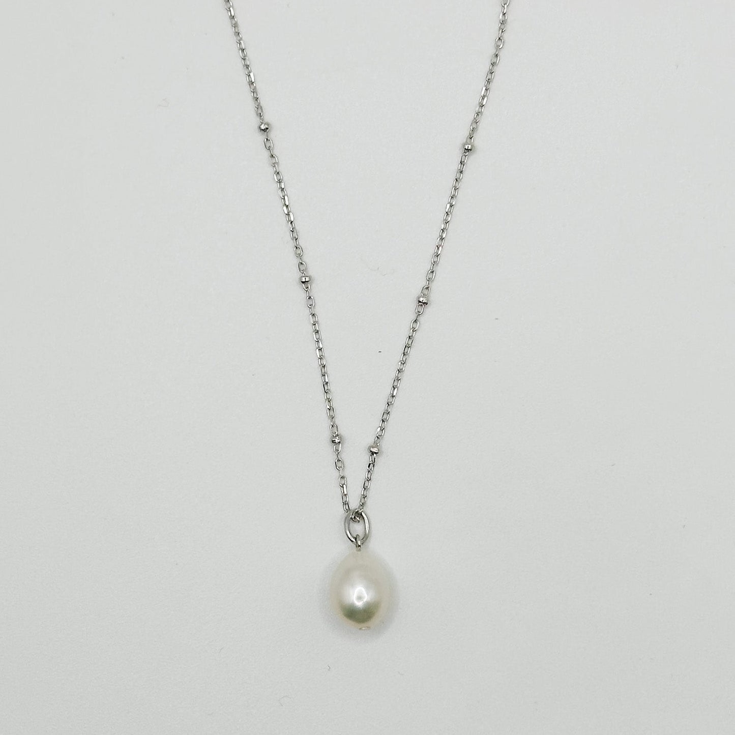 Pearl Pendant Necklace