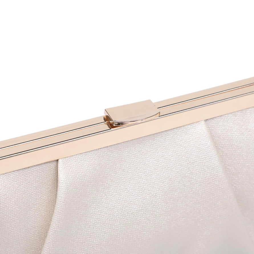 Pearl Clutch