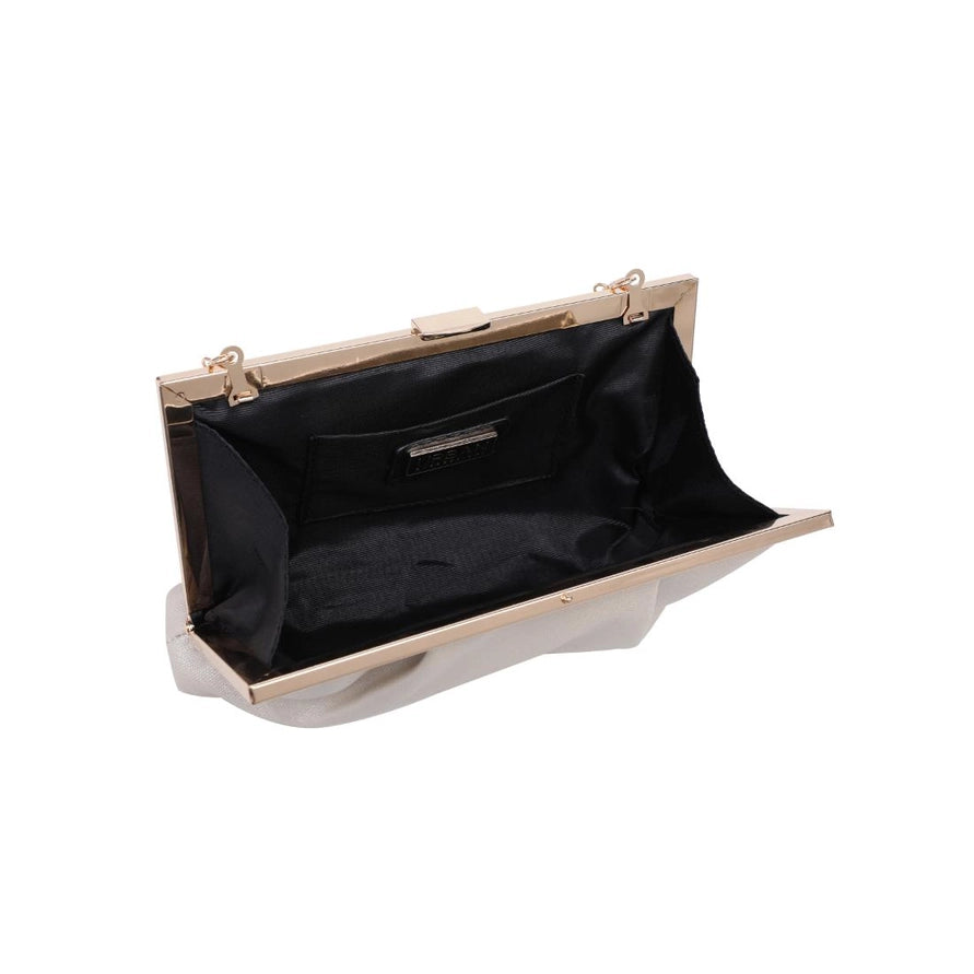 Pearl Clutch