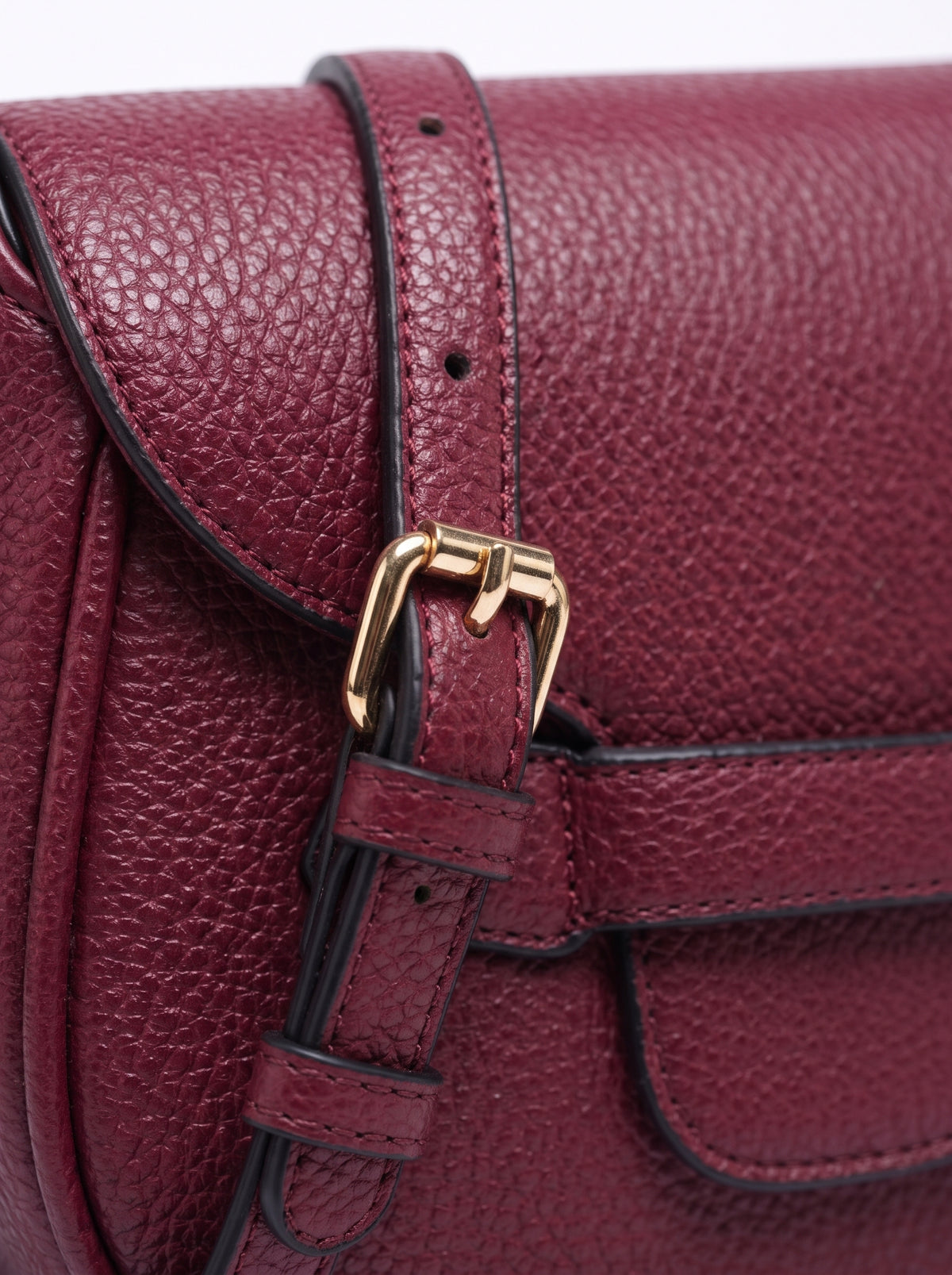 Crossbody Bag — Hardware & Leather Macro Detail | Generated by Modelize